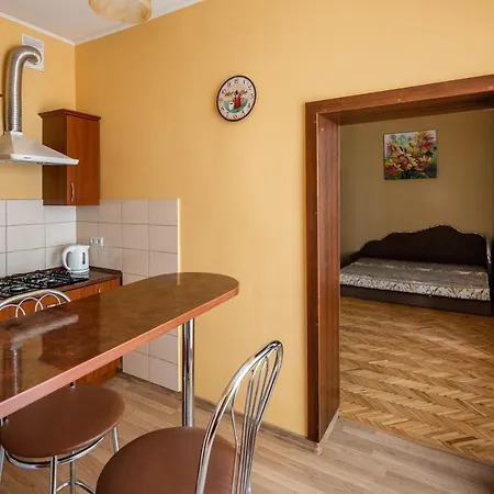On Yana Zhizhky Apartment