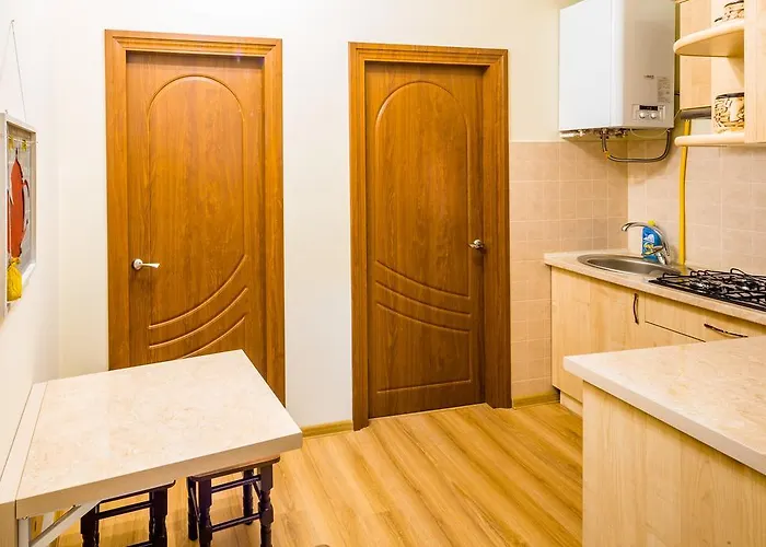 On Yana Zhizhky Apartamento Leópolis