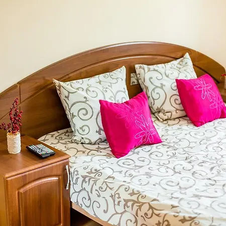 On Yana Zhizhky アパート