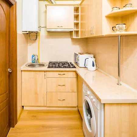 On Yana Zhizhky アパート